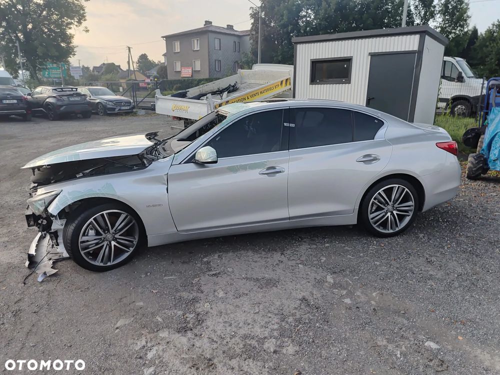 Infiniti Q50 Hybrid AWD Premium - 20