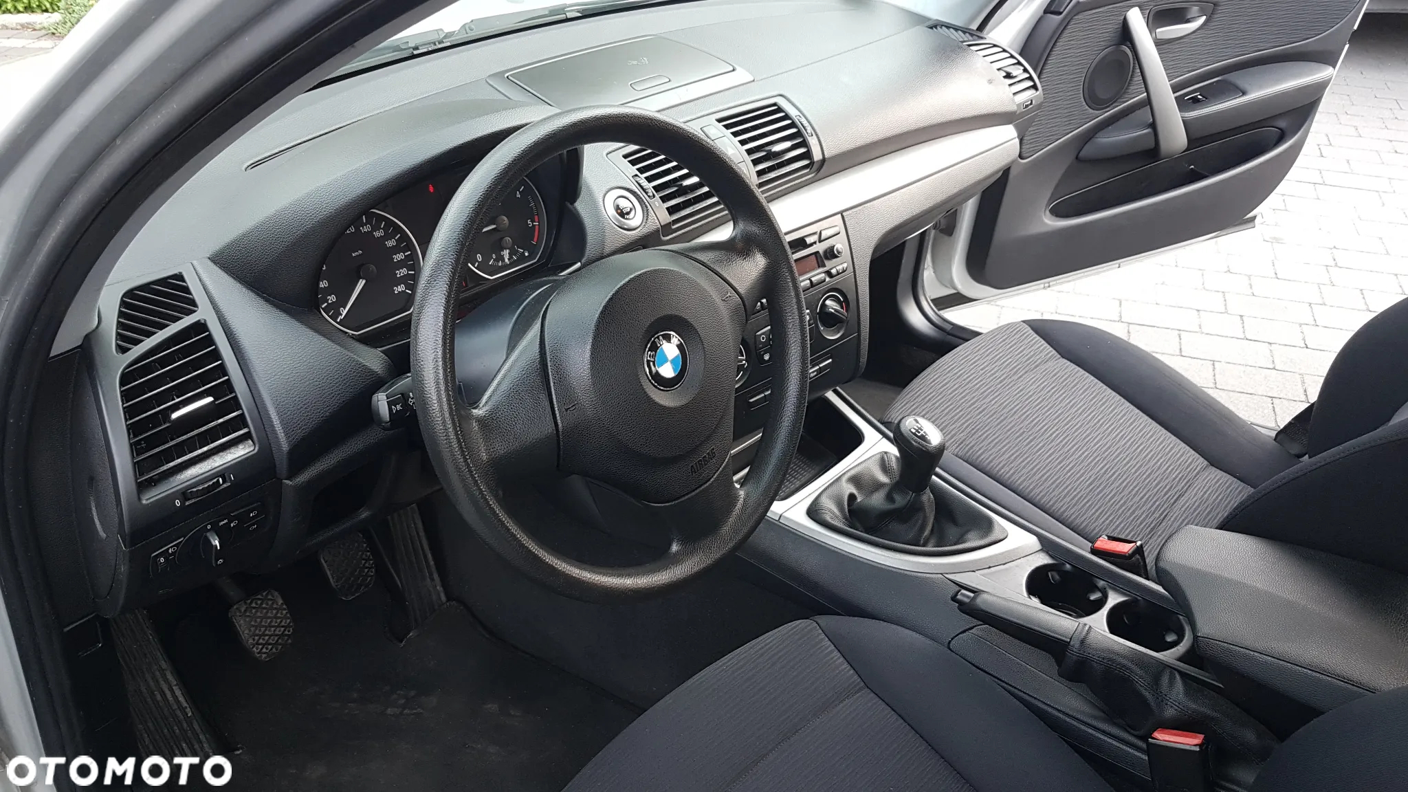BMW Seria 1 118d - 37