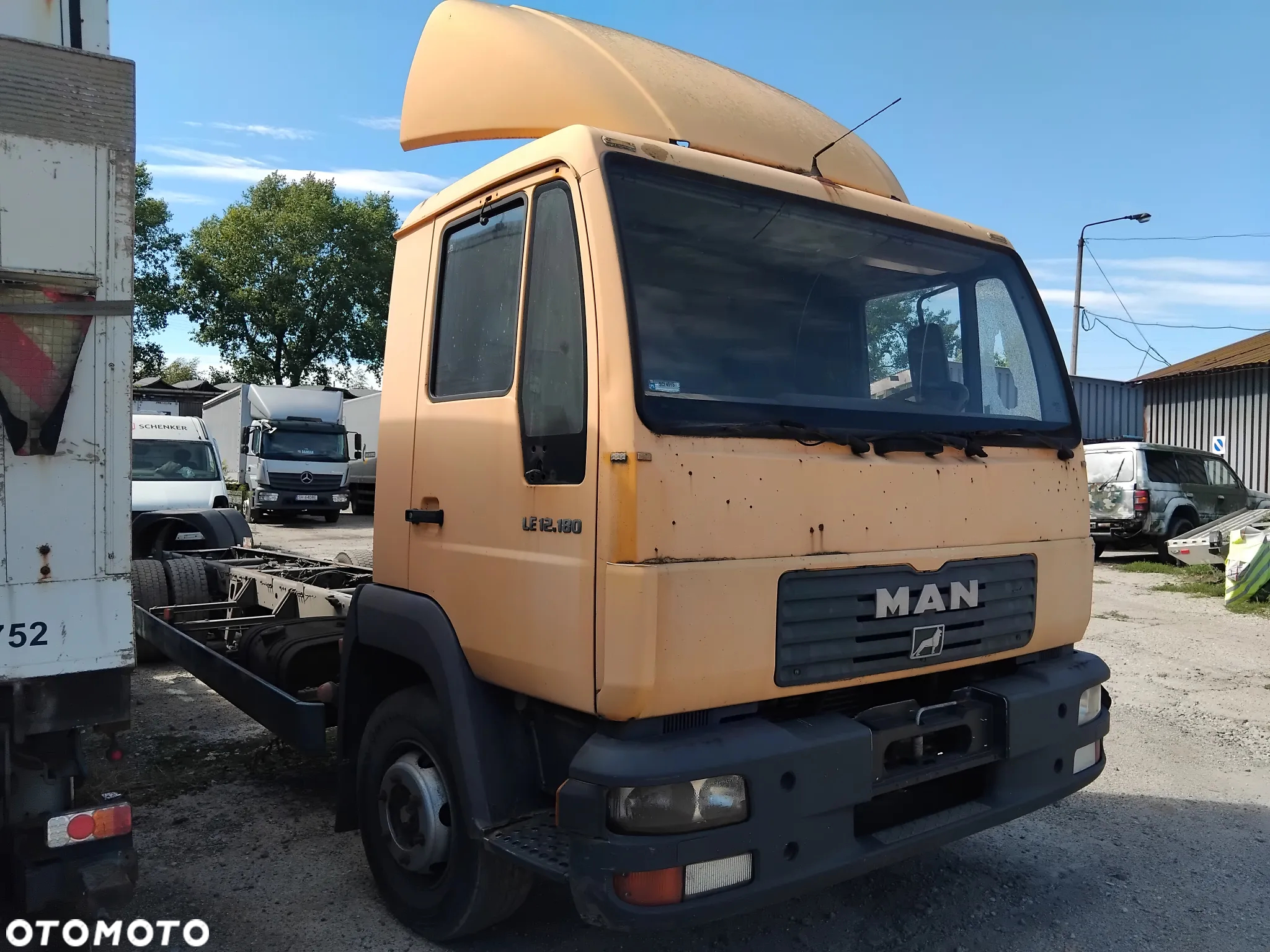 MAN 18-224 - 3