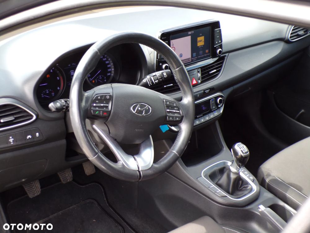 Hyundai i30 1.6 CRDI Intro Edition - 17