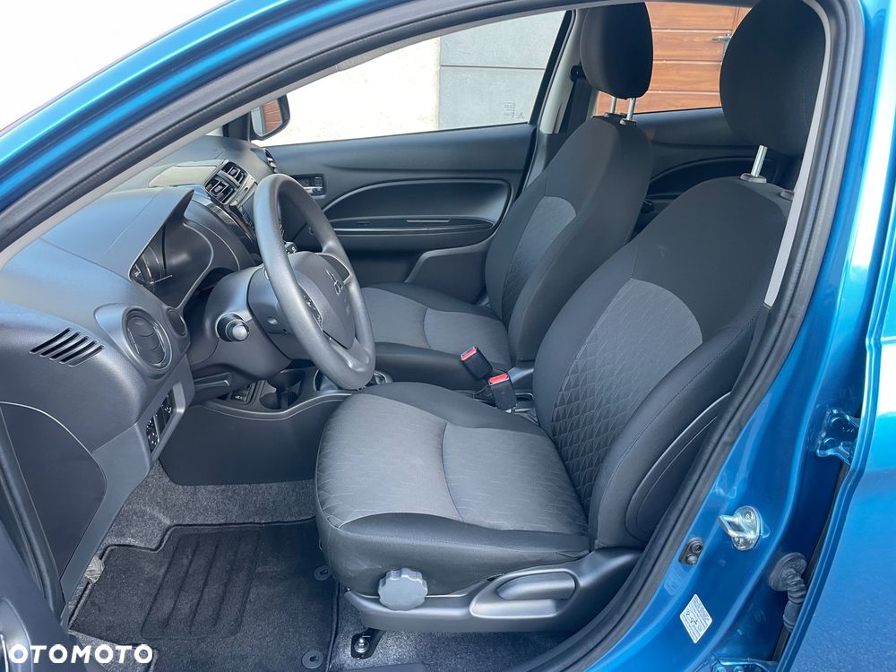 Mitsubishi Space Star AS&G 1.2 Select+ Black - 16
