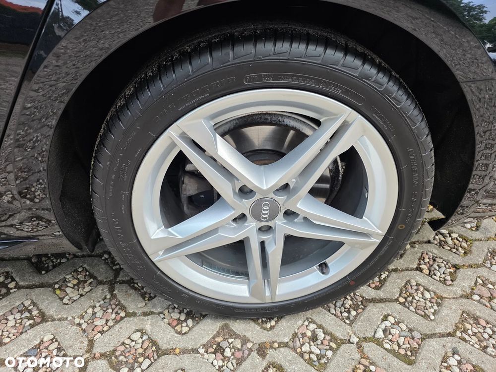 Audi A4 Avant 2.0 TFSI ultra Sport - 13