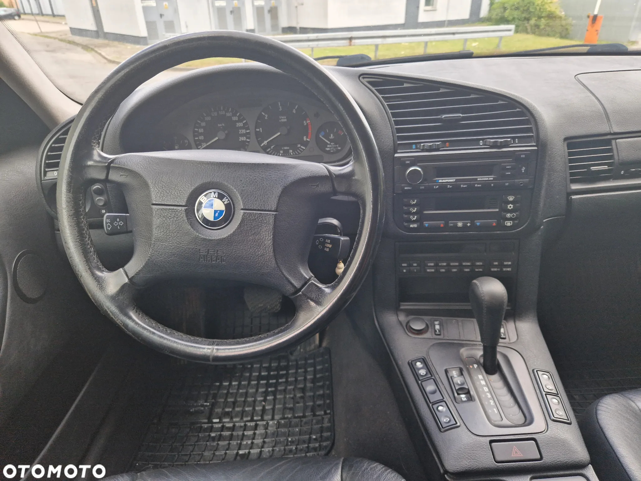 BMW Seria 3 325td - 13