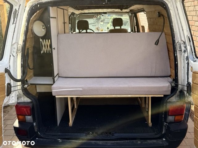 Volkswagen Transporter T4 - 8