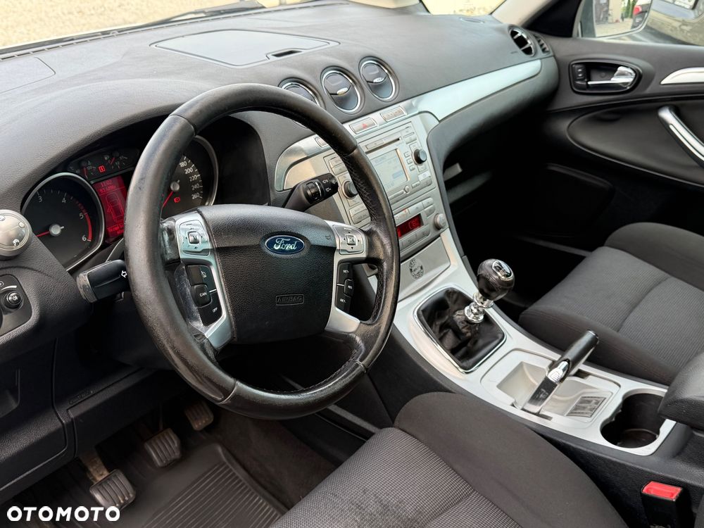 Ford S-Max - 6