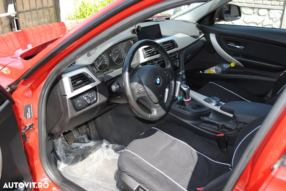 BMW Seria 3 318i Edition Luxury Line Purity - 13