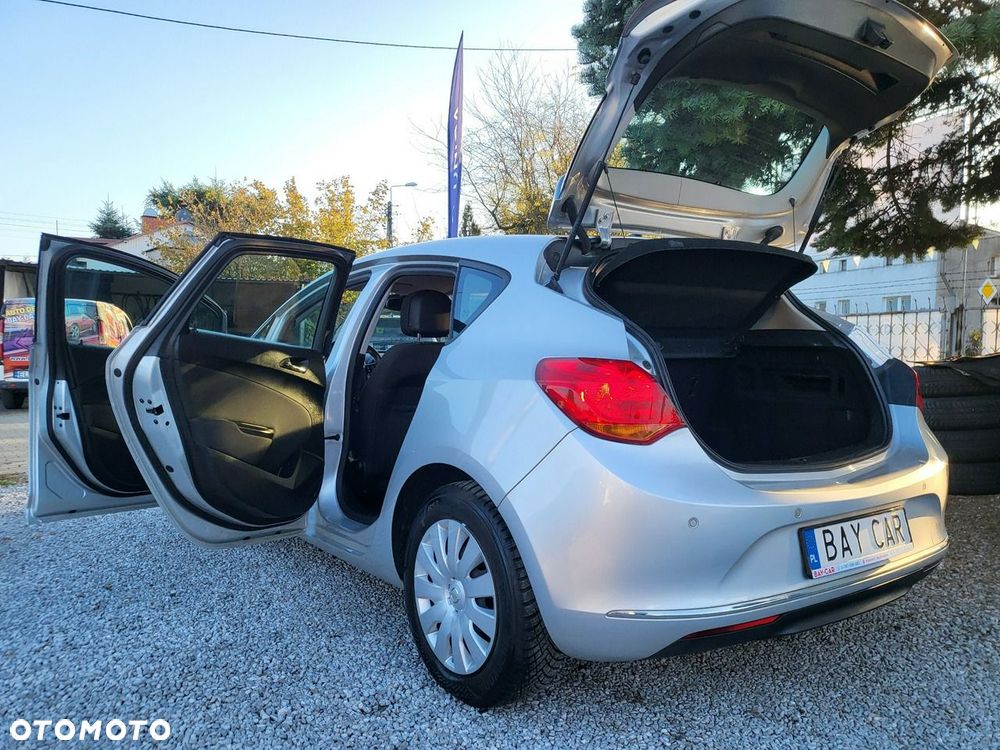 Opel Astra - 10