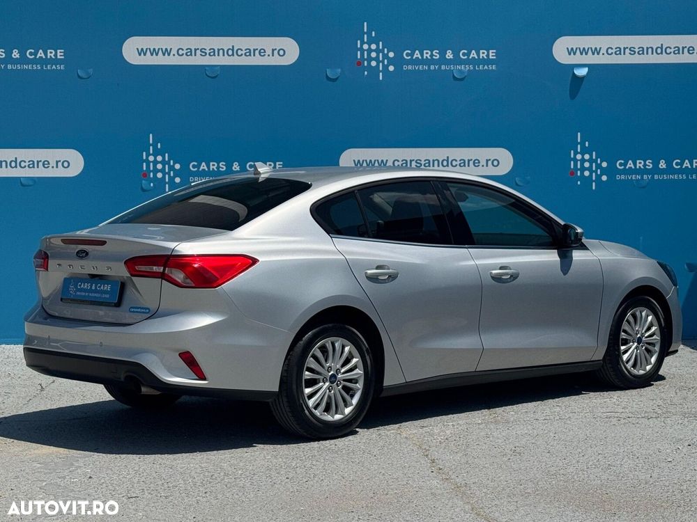 Ford Focus - 5