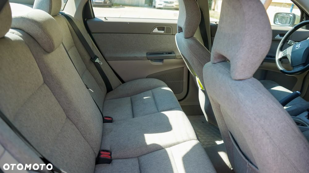 Volvo S40 2.4 - 9
