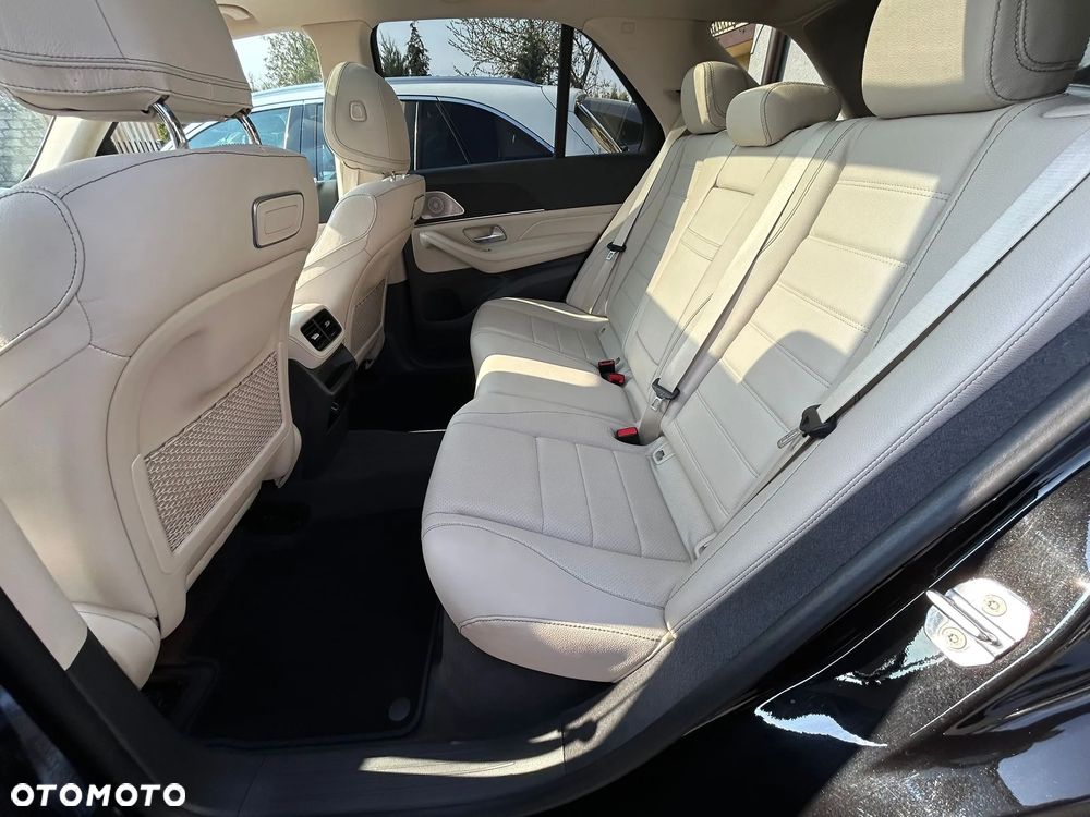 Mercedes-Benz GLE - 16