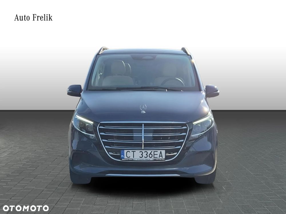 Mercedes-Benz Klasa V - 8