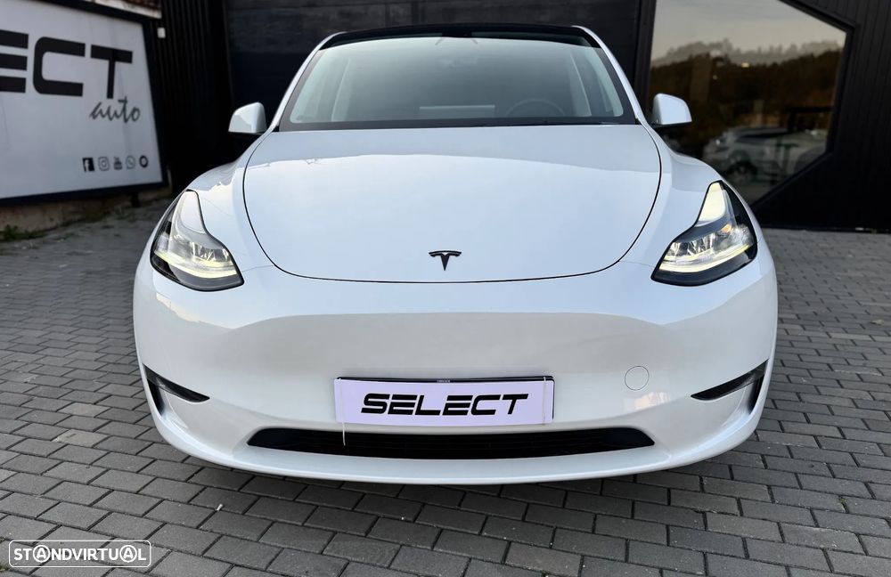 Tesla Model Y Long Range Dual Motor AWD - 4