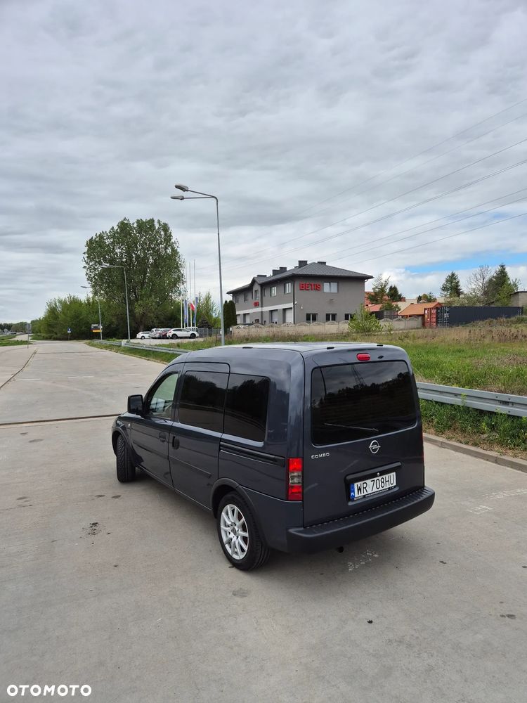 Opel Combo Tour - 5
