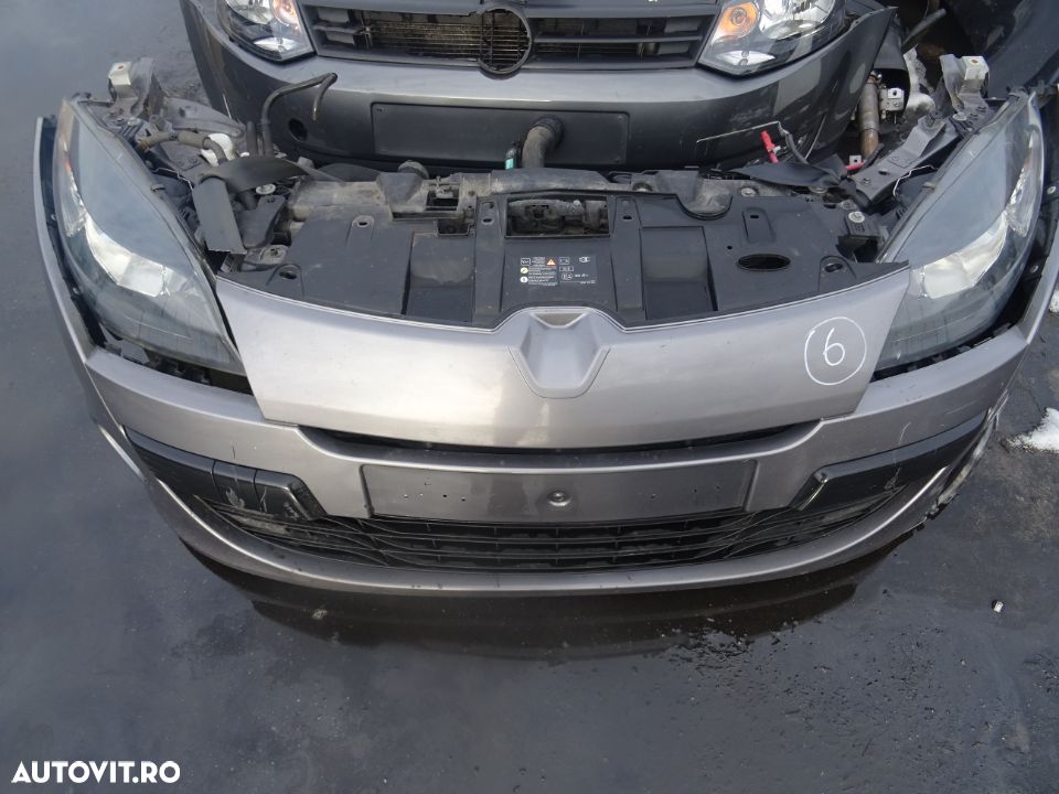 Vand Fata Completa Renault Megane3 din 2011 volan pe stanga - 1