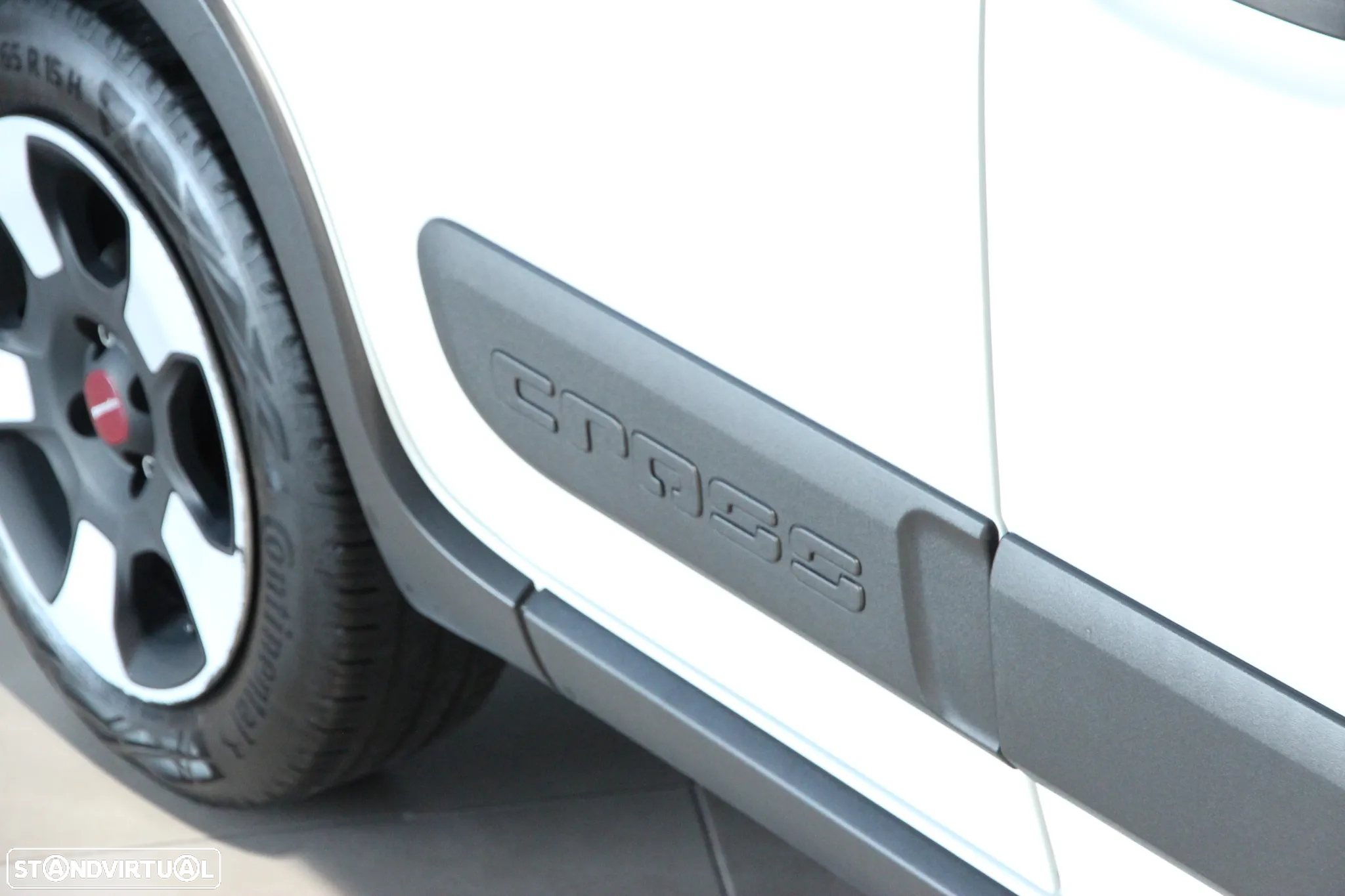 Fiat Panda 1.0 Hybrid Cross - 3