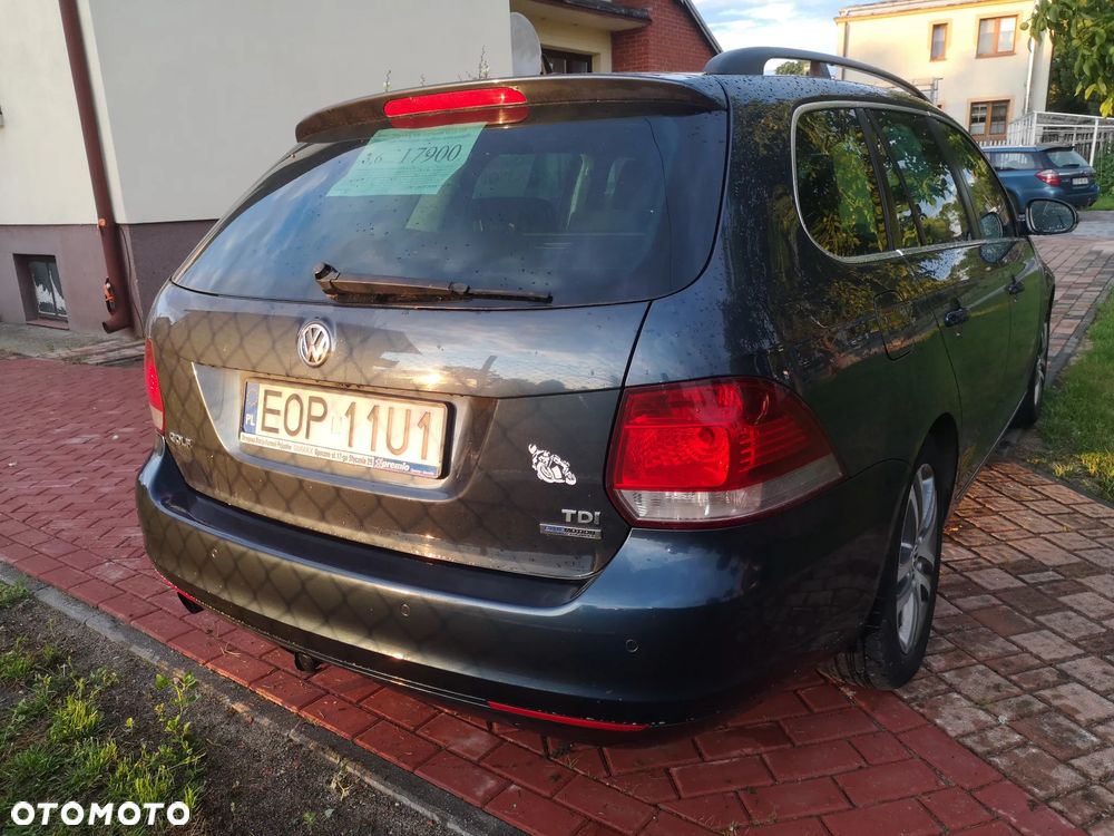 Volkswagen Golf 1.6 TDI DPF Highline - 22