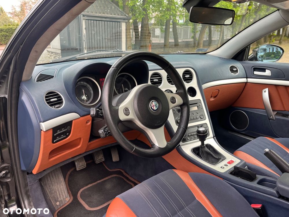 Alfa Romeo Brera 2.4 JTDM 20V DPF Sky View - 15