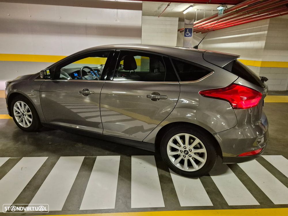 Ford Focus 1.5 TDCi Titanium - 23