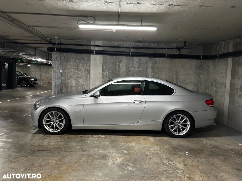 BMW Seria 3 325i - 18