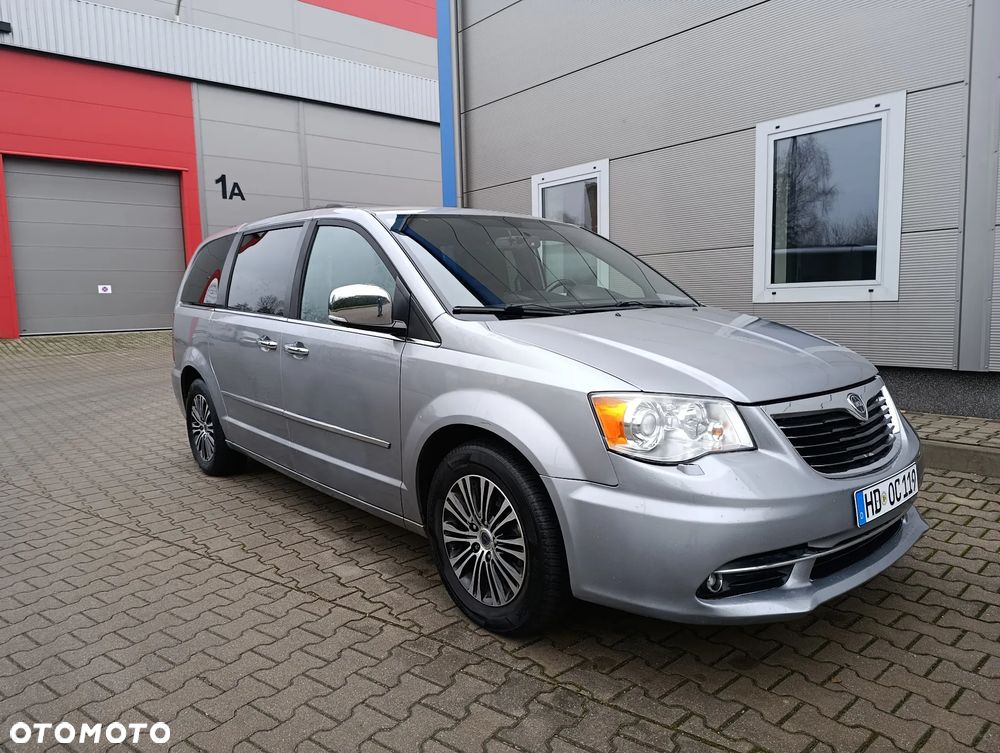 Lancia Voyager 2.8CRD S - 3