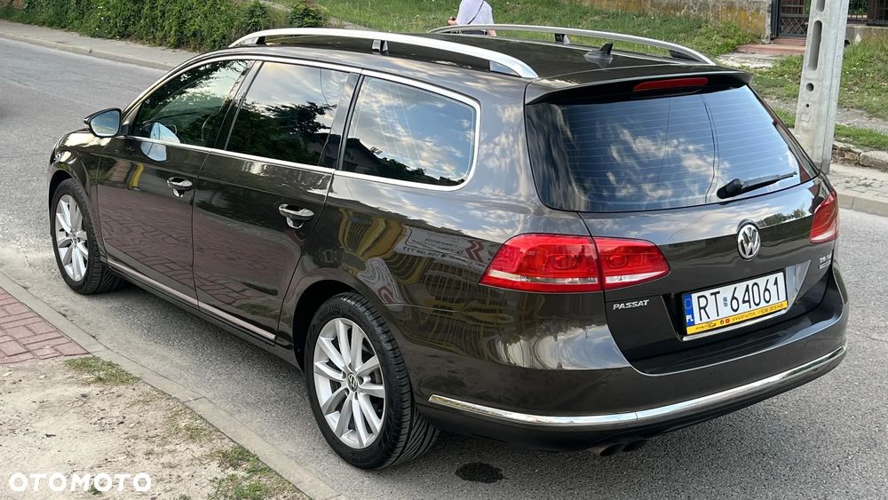 Volkswagen Passat 2.0 TDI Highline - 3
