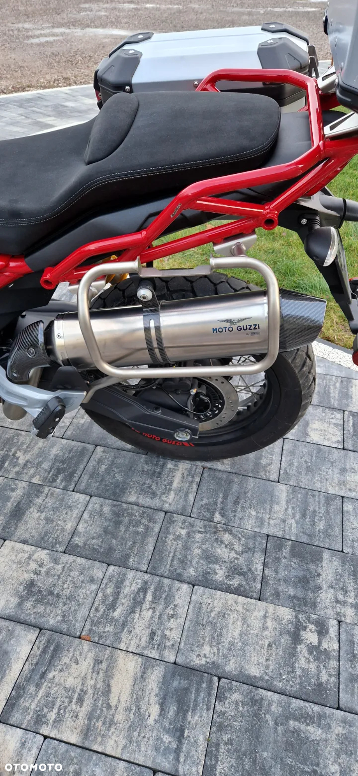 Moto Guzzi V85 - 11