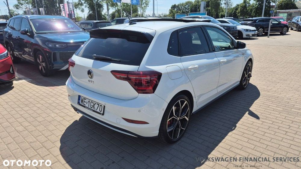 Volkswagen Polo - 7
