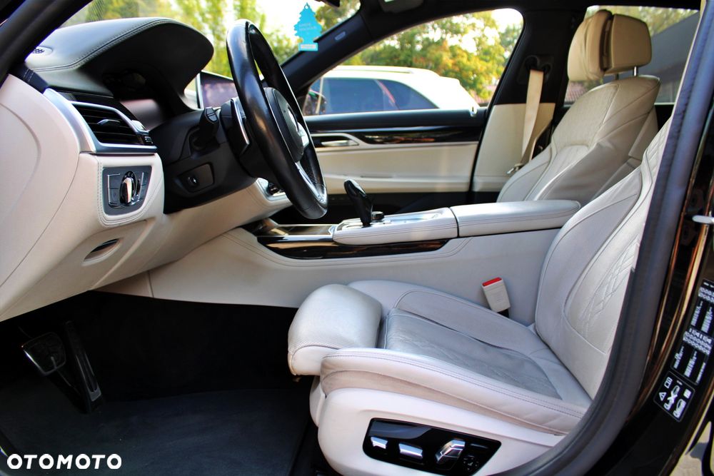 BMW Seria 7 750d xDrive - 7