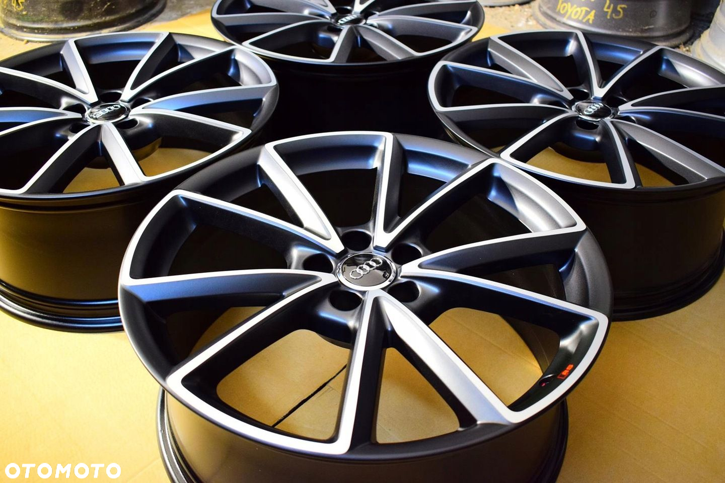 AUDI 20 ,,RS A4 S4 RS4 B9 A6 C7 C8 Q3 Q5 A8 8U0 Oryginał Jak Nowe - 3
