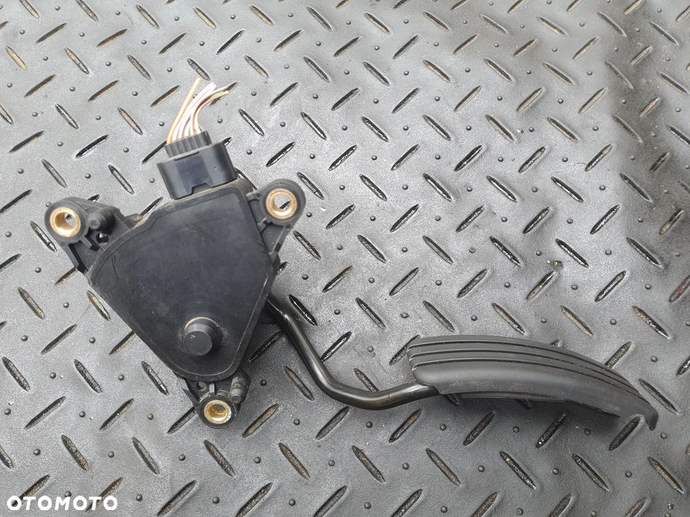 POTENCJOMETR GAZU RENAULT MEGANE II 8200153268 POSIADAM 3 SZT - 2