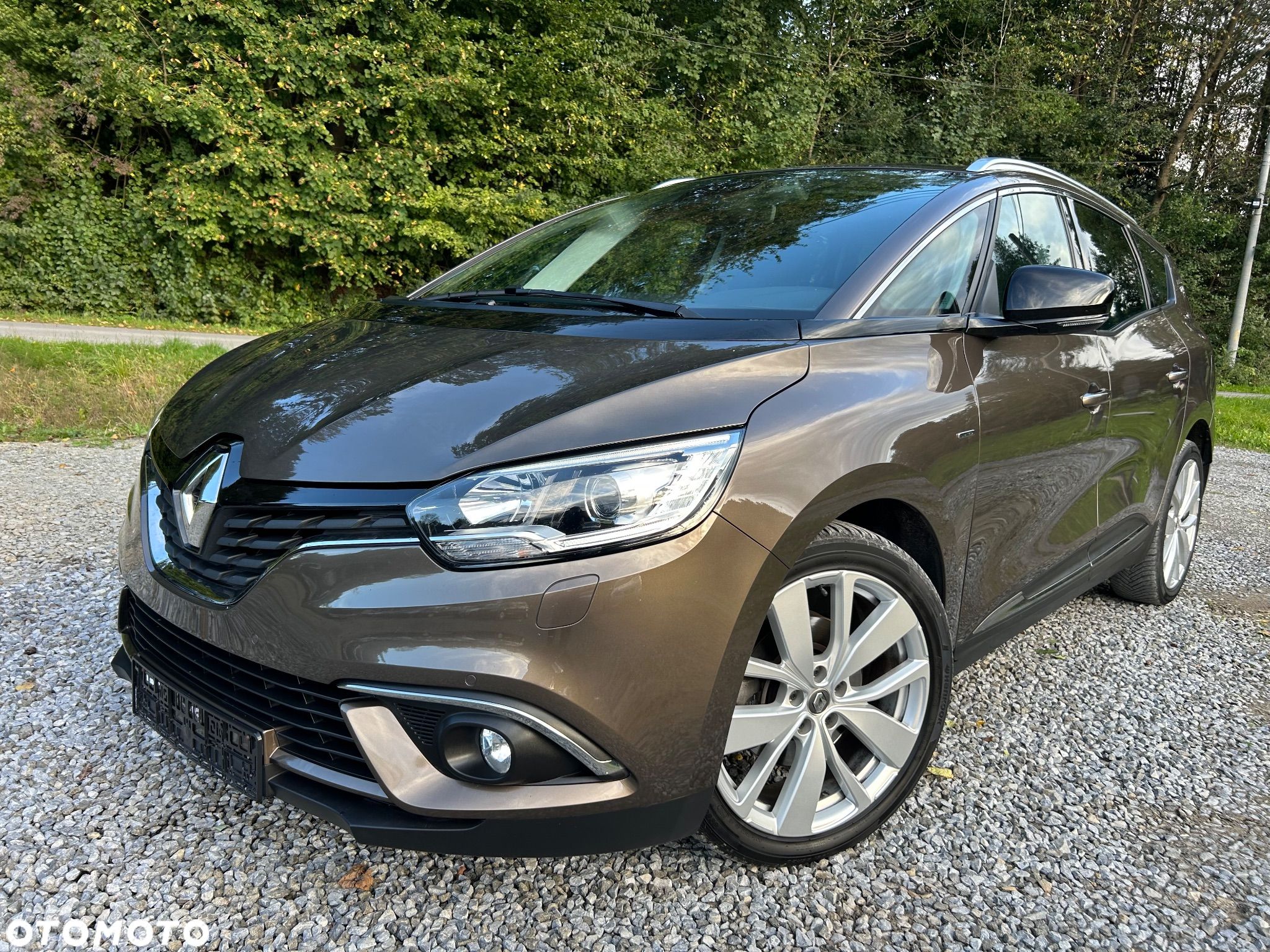 Renault Grand Scenic ENERGY TCe 140 LIMITED - 1