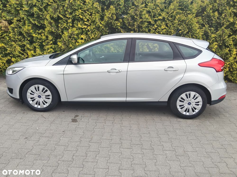 Ford Focus 1.0 EcoBoost Trend Sport - 12