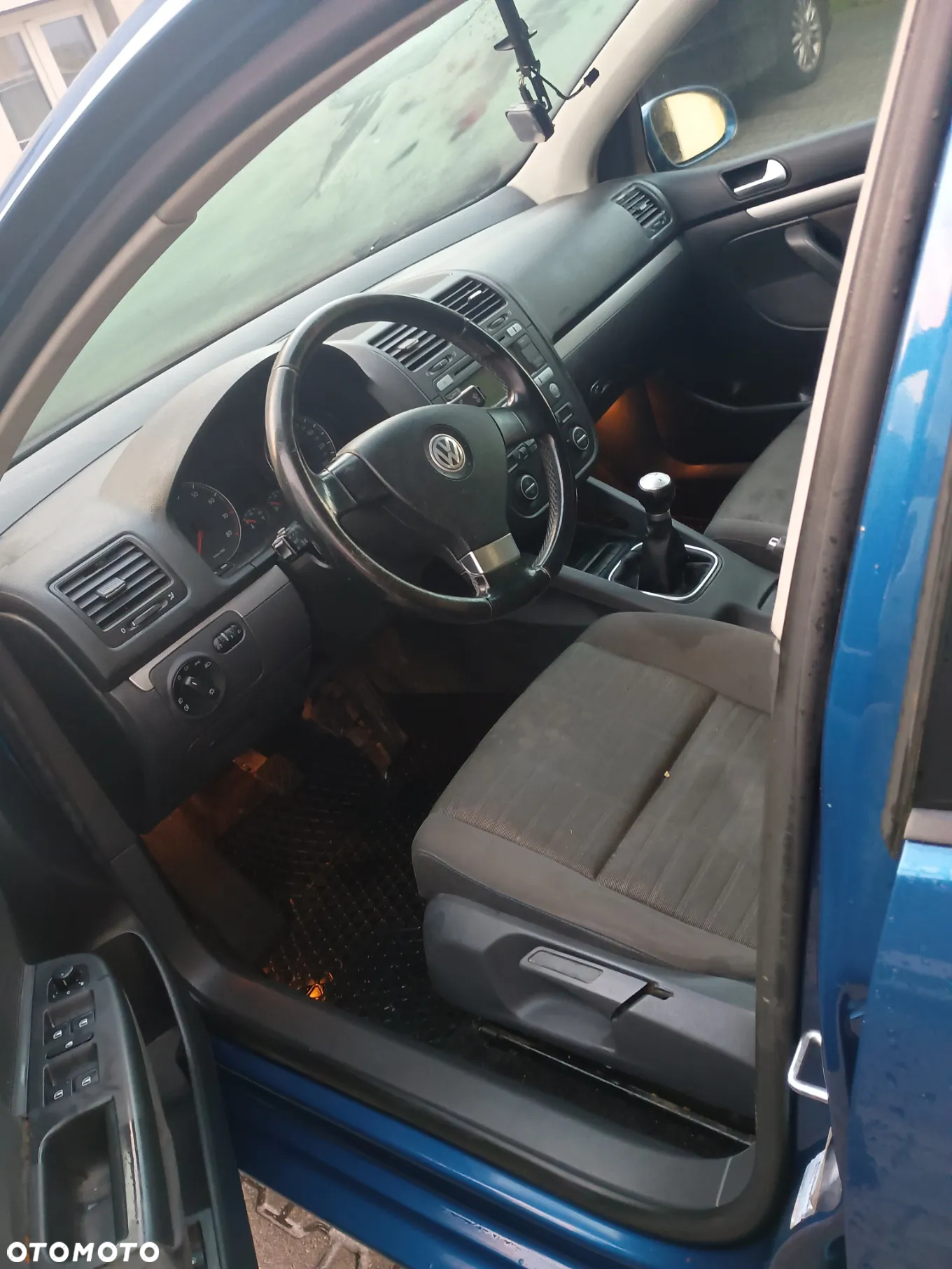 Volkswagen Golf - 12