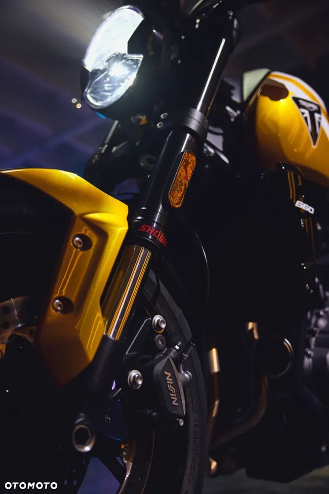 Triumph Trident - 34