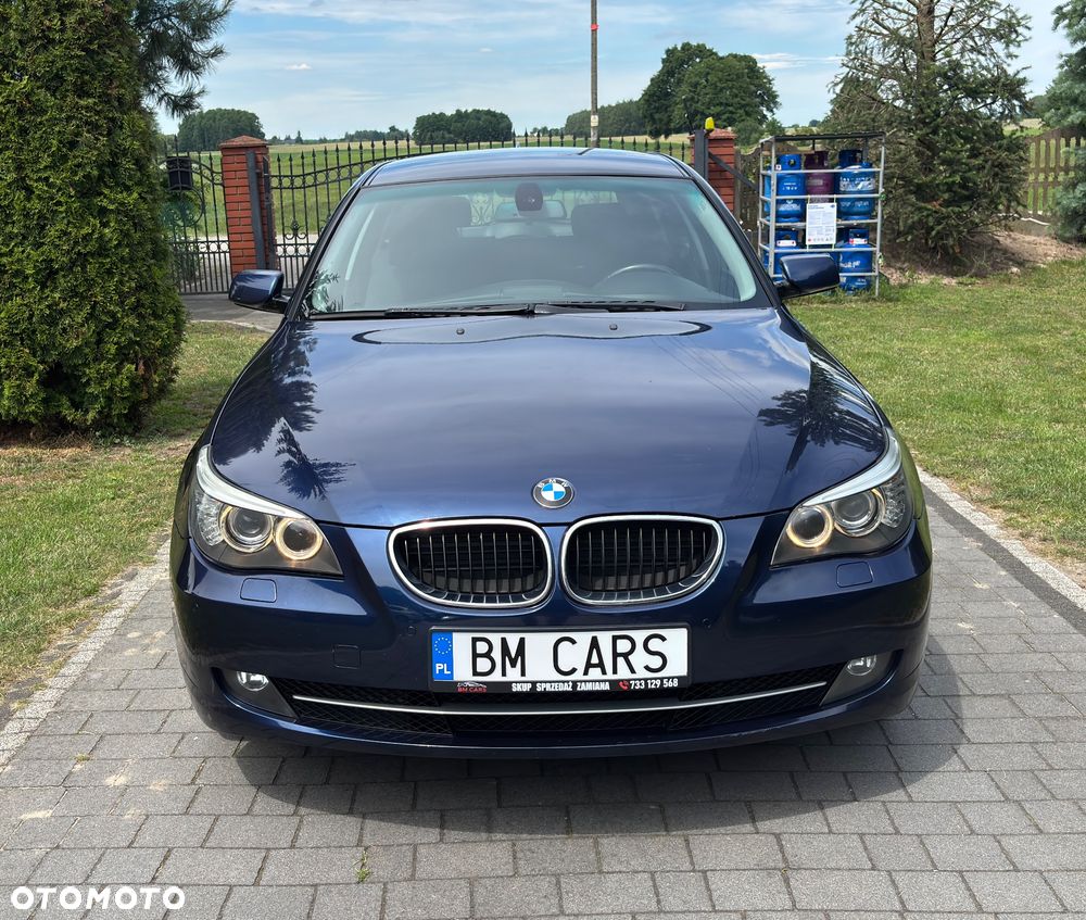 BMW Seria 5 520d - 23