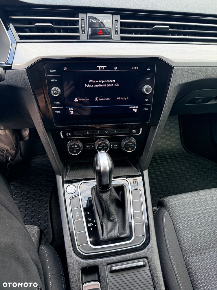 Volkswagen Passat 2.0 TDI SCR DSG Elegance - 14