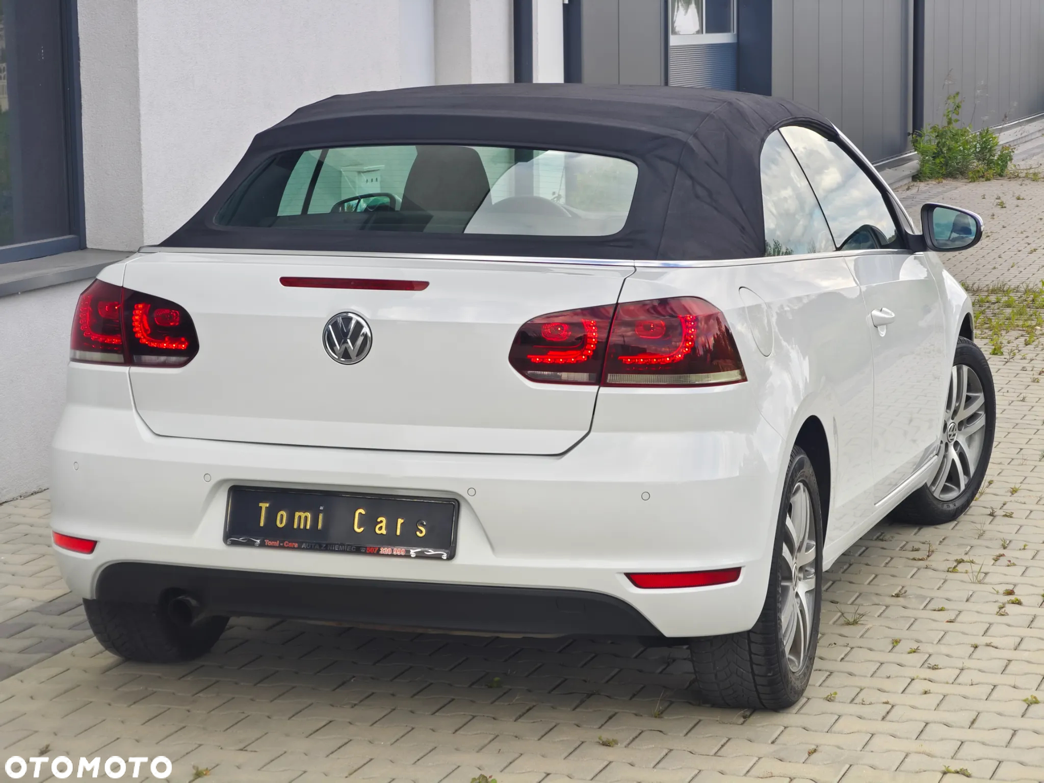 Volkswagen Golf Cabrio 1.2 TSI BlueMotion Technology Exclusive - 4