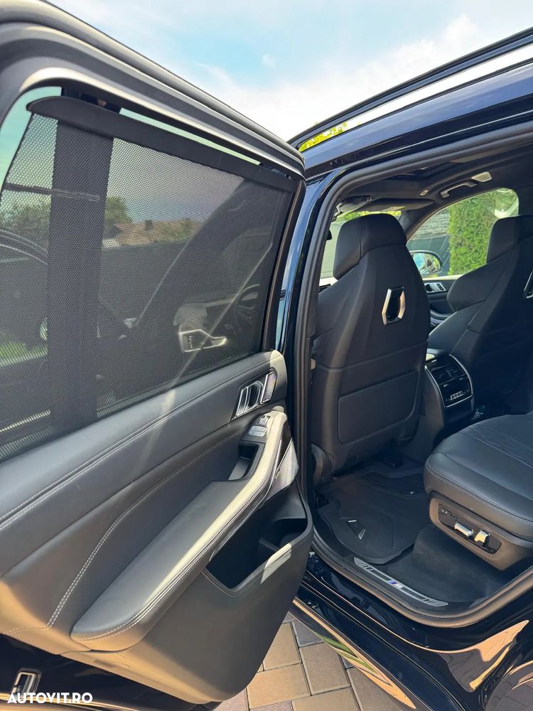 BMW X7 M60i xDrive AT MHEV - 13