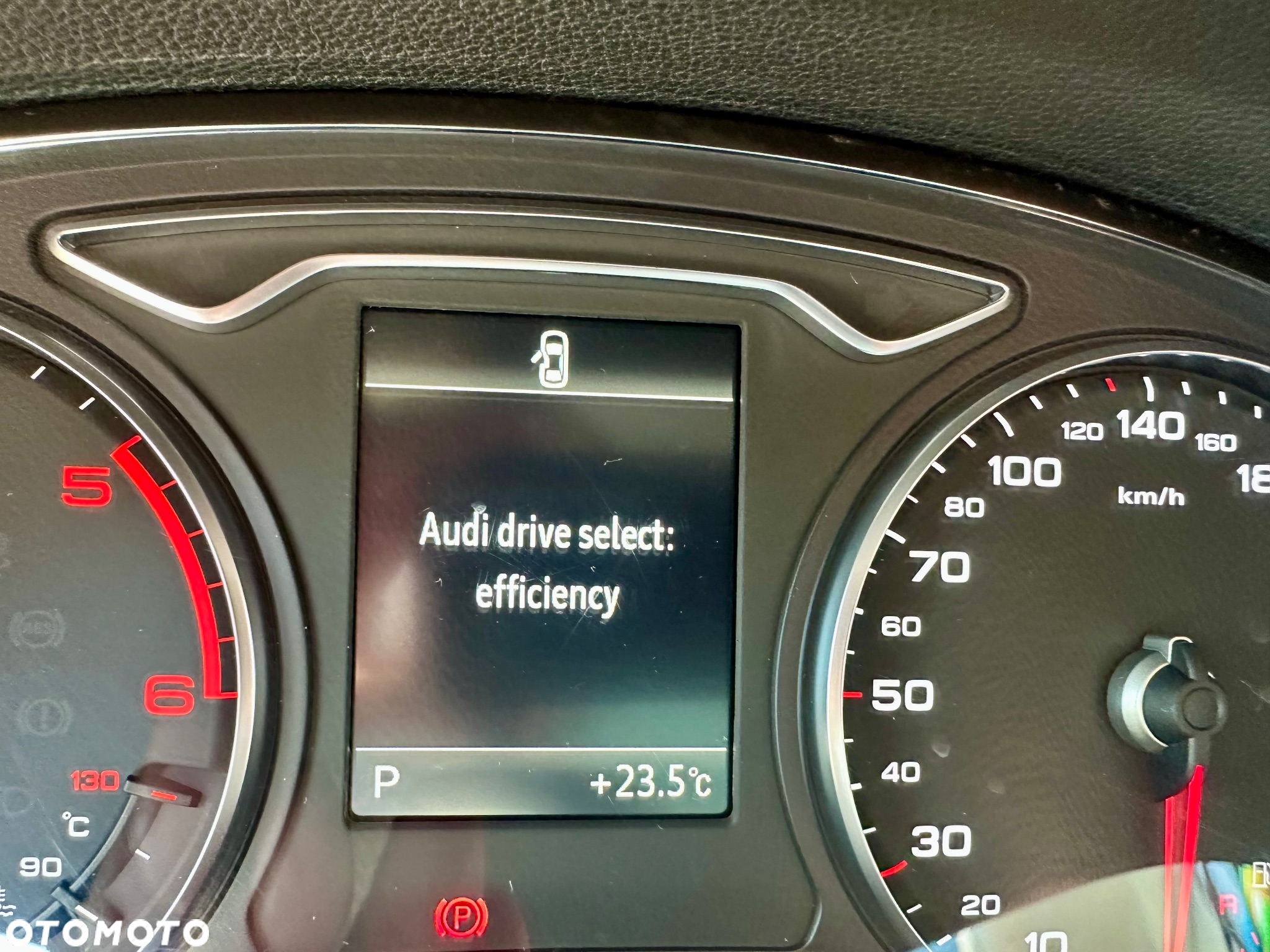 Audi A3 1.6 TDI Sport S tronic - 26