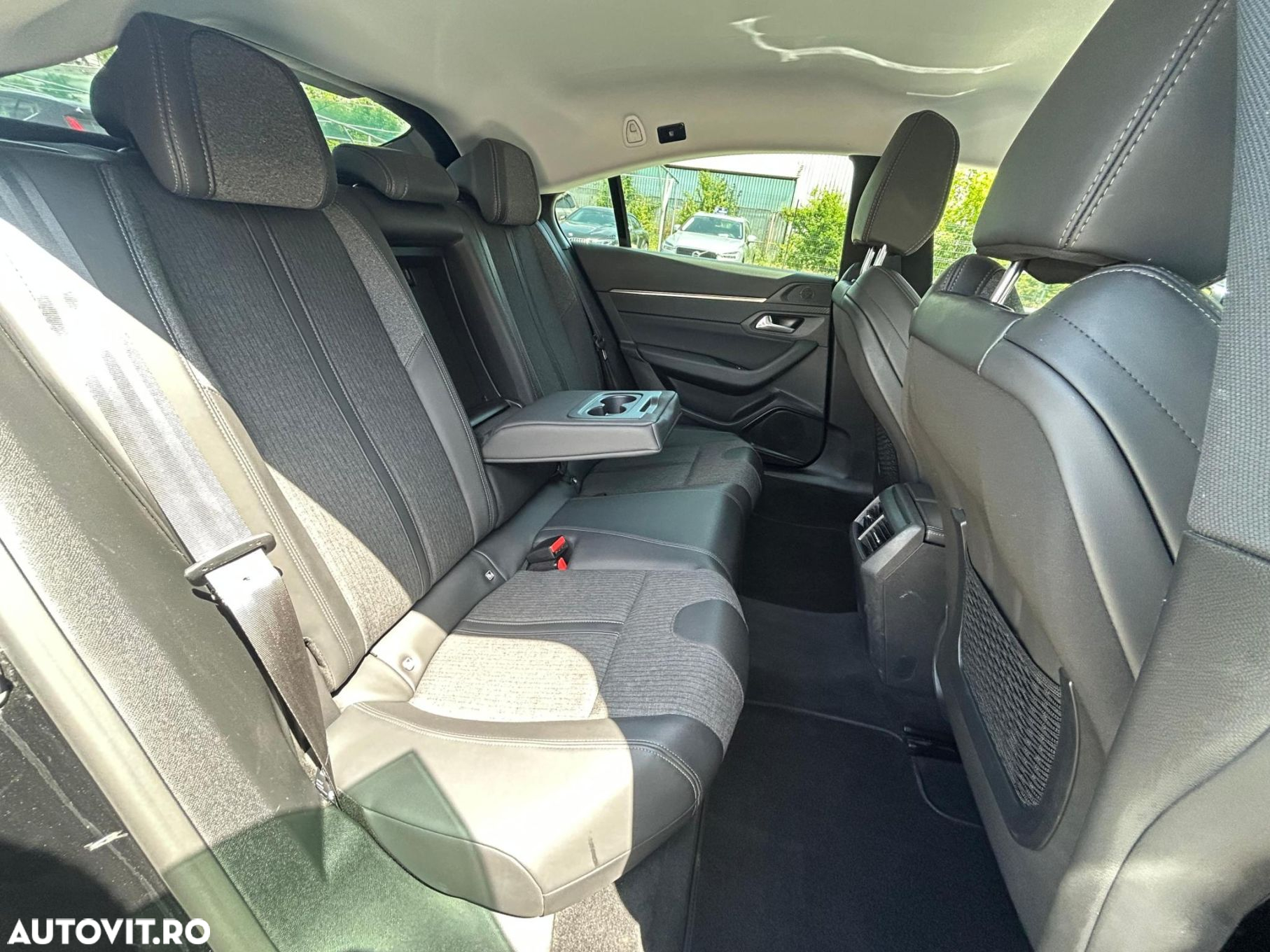 Peugeot 508 1.2L PureTech 130 S&S EAT8 Allure - 17