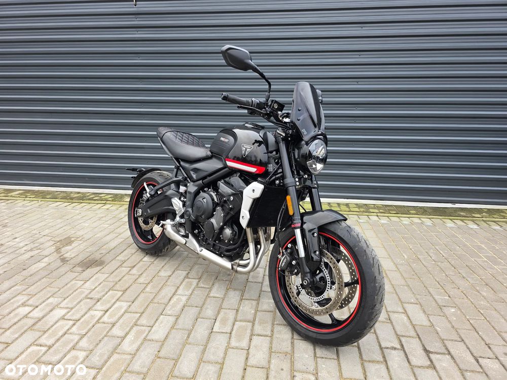 Triumph Trident - 1