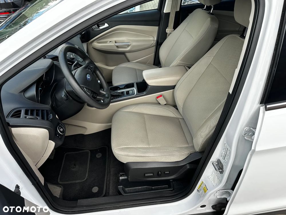 Ford Escape 2.0 EcoBoost AWD Titanium - 22