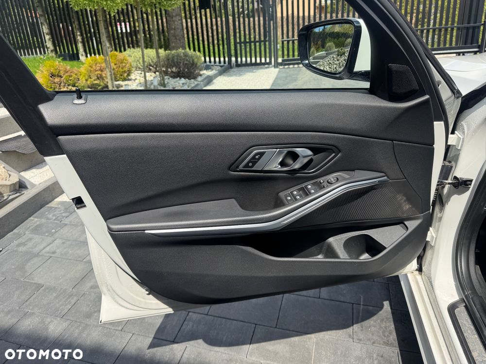 BMW Seria 3 - 4