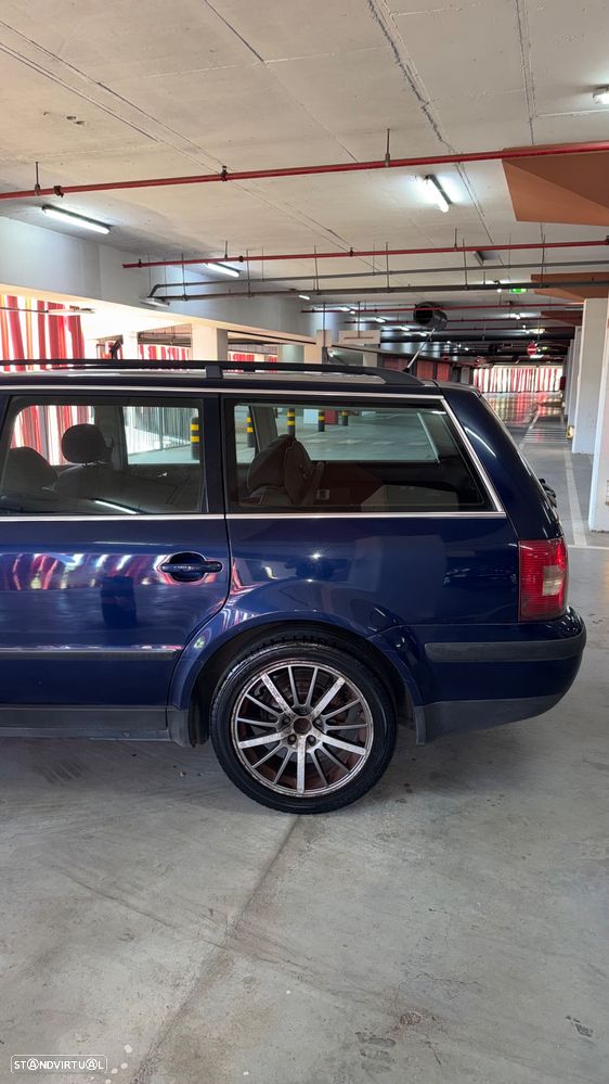 VW Passat 1.9 TDi Comfortline - 5