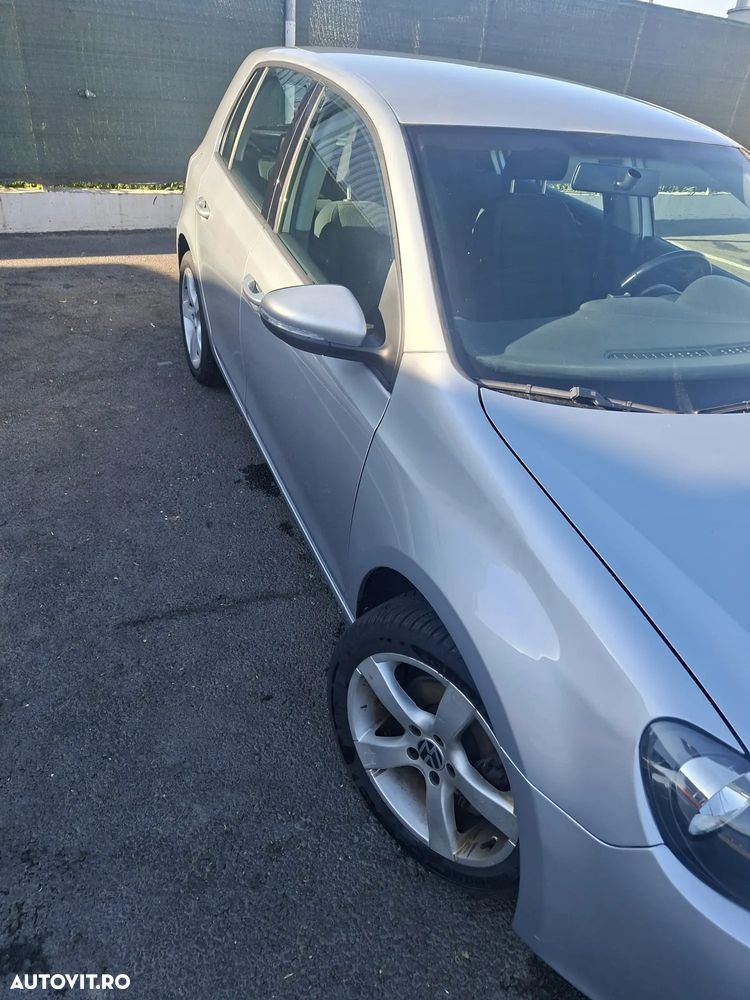 Volkswagen Golf 2010 photo 5