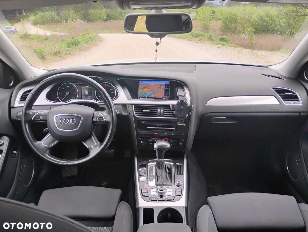 Audi A4 Avant 2.0 TDI DPF clean diesel multitronic S line Sportpaket - 23