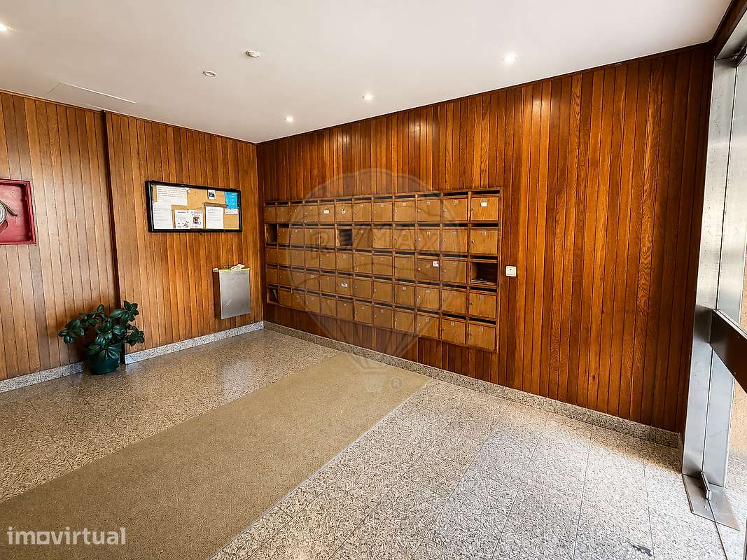 Apartamento T1 para venda - Grande imagem: 2/13