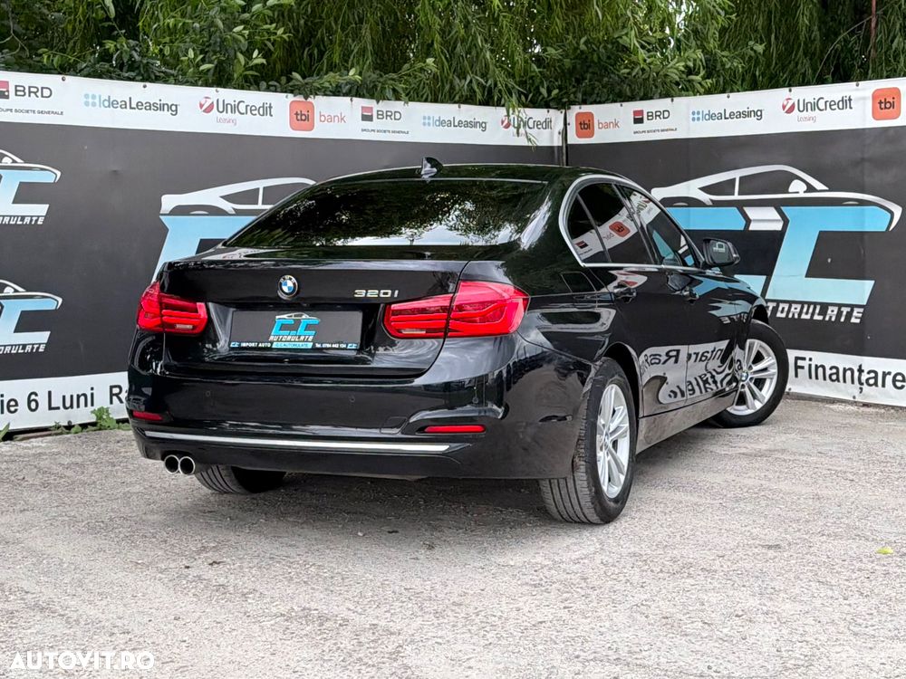 BMW Seria 3 320i Aut. Luxury Line - 4