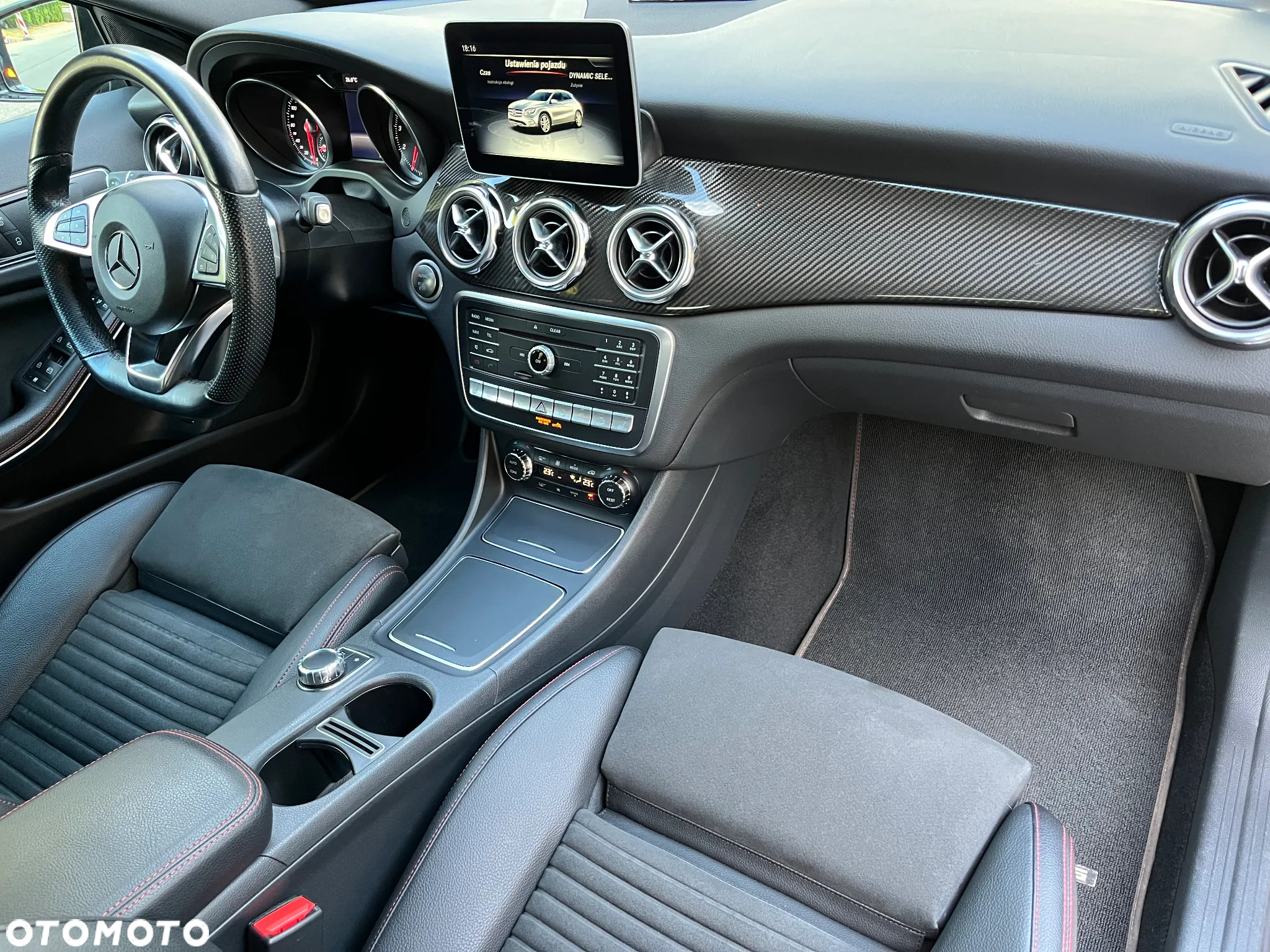 Mercedes-Benz GLA 250 4-Matic AMG Line - 30