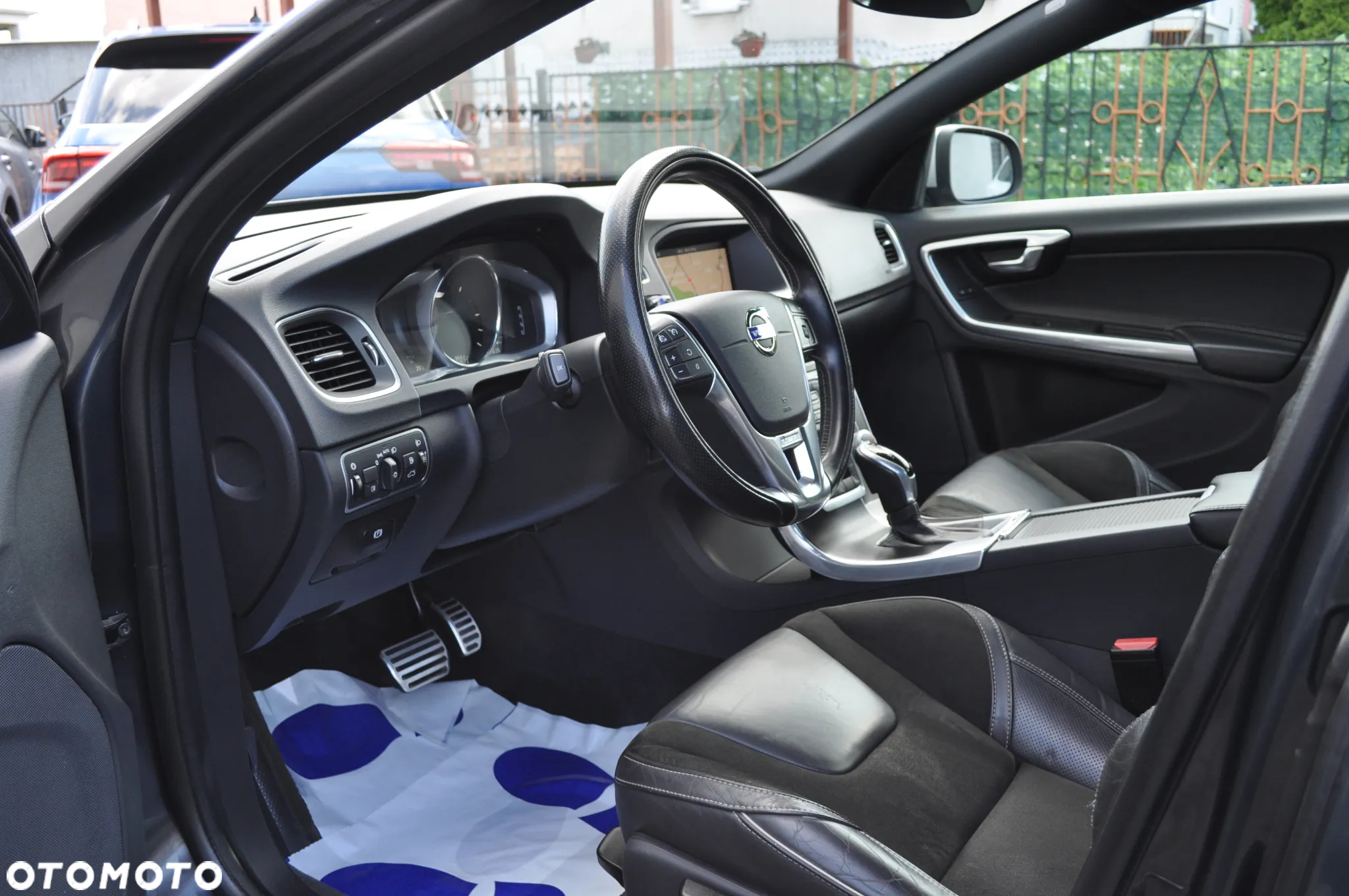 Volvo S60 D2 Geartronic RDesign - 12
